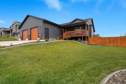 2699 Meadows Dr, Sturgis, SD, 57785-1701 | Card Image