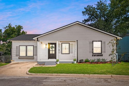 415 N Baron St, Bellville, TX, 77418-1308 | Card Image