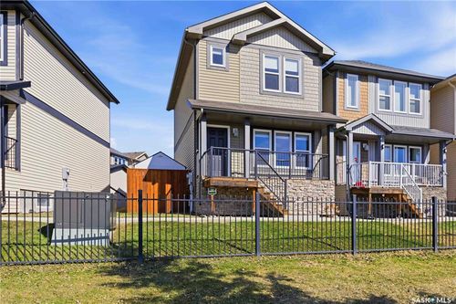 217-315 Hampton Cir, Saskatoon, SK, S7R0J7 | Card Image