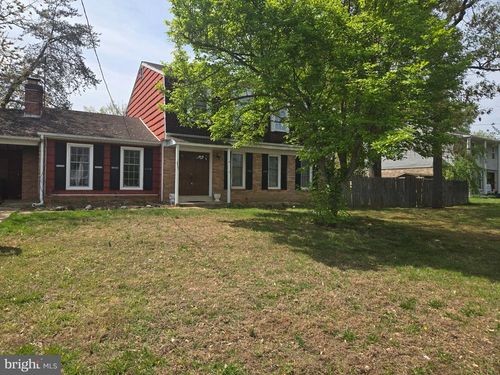 9401 Pine View Ln, Clinton, MD, 20735-3236 | Card Image