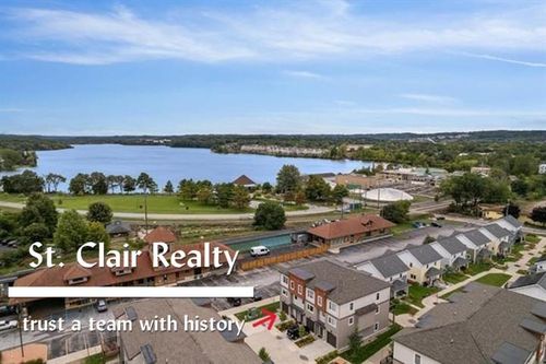 524 Depot Ct, Traverse City, MI, 49686-3664 | Card Image