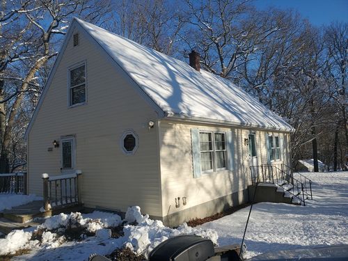 170 Woodland Cir, Tiverton, RI, 02878 | Card Image