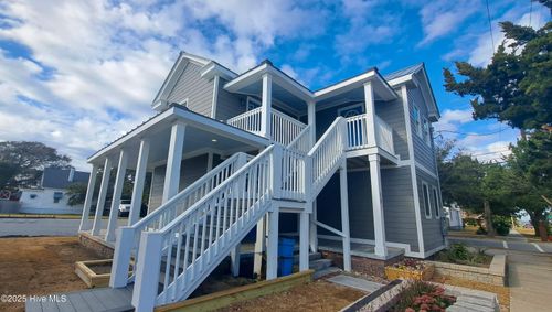 c-501 Bridges St, Morehead City, NC, 28557-3829 | Card Image