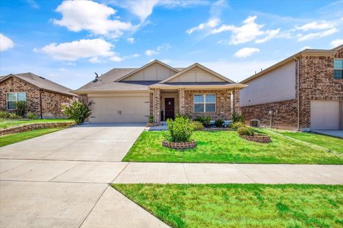 2929 Spotted Fawn Dr, Fort Worth, TX, 76108-1438 | Card Image