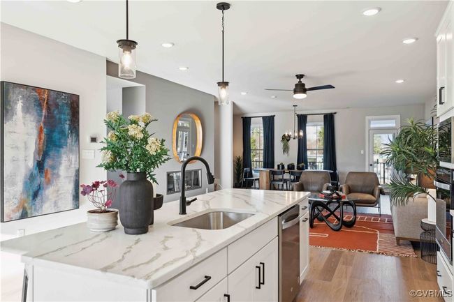 11924 Evening Loop, Townhouse with 3 bedrooms, 4 bathrooms and null parking in Henrico VA | Image 17