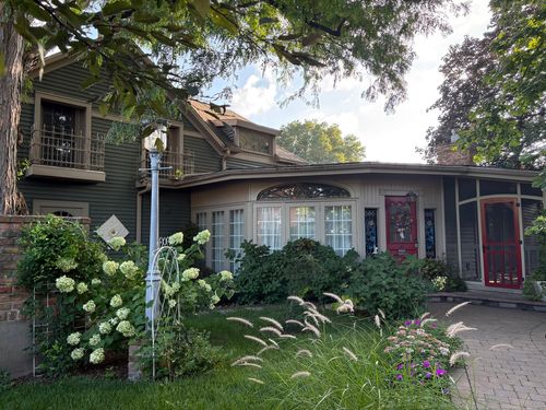 615 S 1st St, Princeton, IL, 61356-1911 | Card Image