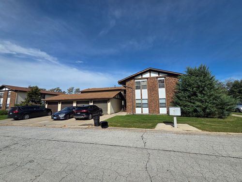 258-4122 193rd St, Country Club Hills, IL, 60478-5864 | Card Image