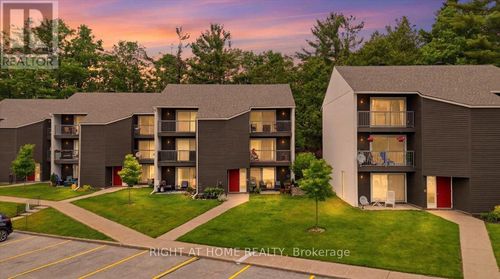 108-1102 Horseshoe Valley Road W, Oro-Medonte (Horseshoe Valley), ON, L4M4Y8 | Card Image