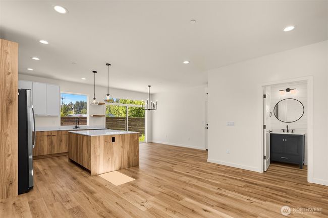 118 4 Th Ave S, Townhouse with 4 bedrooms, 3 bathrooms and 2 parking in Algona WA | Image 4