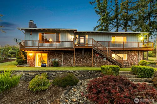 27 Jones Rd, Kelso, WA, 98626-5201 | Card Image
