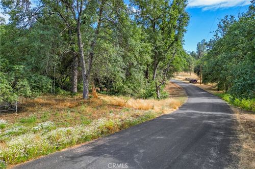 18025 Dolores, Sonora, CA, 95370 | Card Image