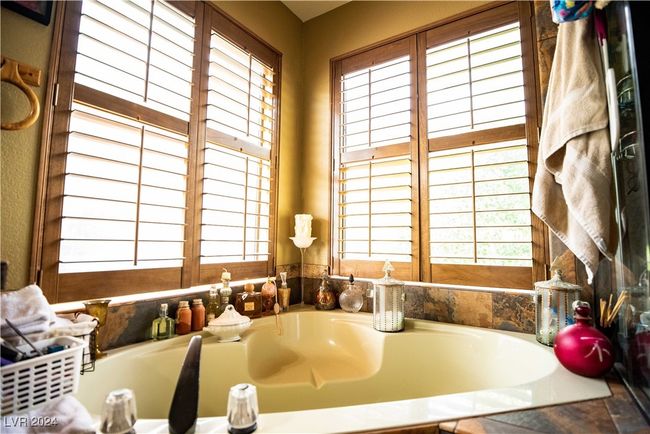359 Crestview Dr, House other with 3 bedrooms, 5 bathrooms and null parking in Las Vegas NV | Image 20