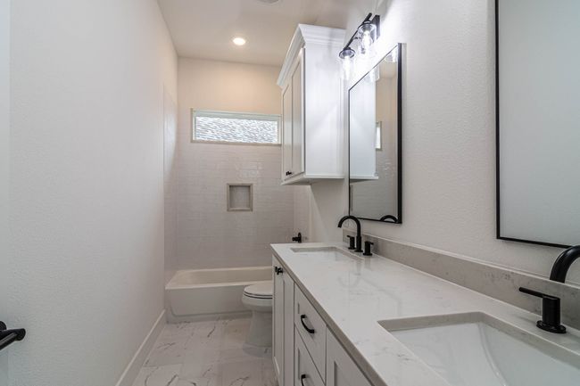 1418 Morris Xing, House other with 4 bedrooms, 2 bathrooms and null parking in Heath TX | Image 22