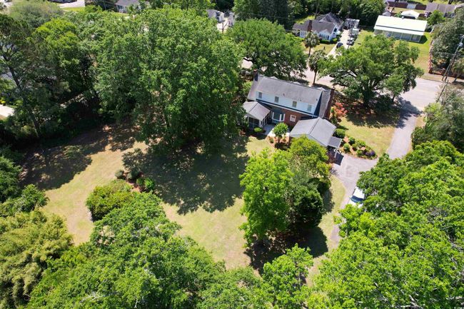 402 E Broad St, House other with 3 bedrooms, 3 bathrooms and 6 parking in Hemingway SC | Image 5