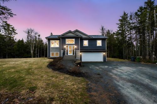 721 Midnight Run, Middle Sackville, NS, B4E0R3 | Card Image