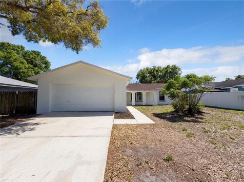 909 Winchester Ct, BRANDON, FL, 33510-2720 | Card Image