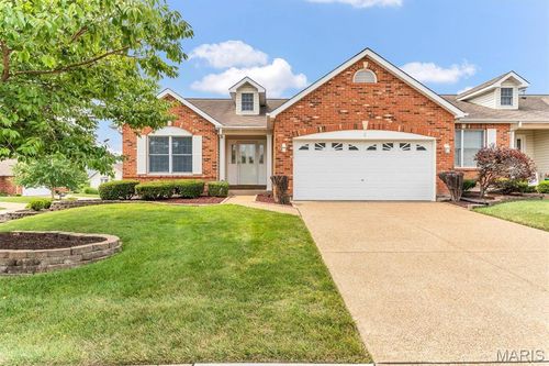 1428a-2 Farnsworth Ct, O Fallon, MO, 63368-7150 | Card Image