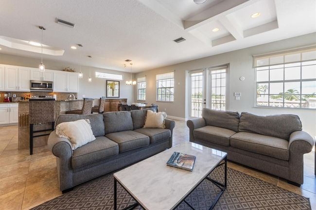 100 - 2309 Avenue C, Condo with 3 bedrooms, 2 bathrooms and null parking in BRADENTON BEACH FL | Image 27