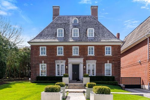 148 Forest Hill Rd, Toronto, ON, M5P2M9 | Card Image