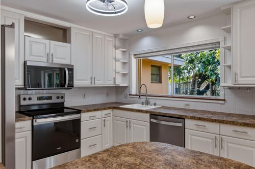 284 Allenwood Drive, Lauderdale By The Sea, FL, 33308 | Card Image
