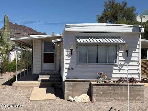 5516 W Lazy Heart St, Tucson, AZ, 85713-6429 | Card Image