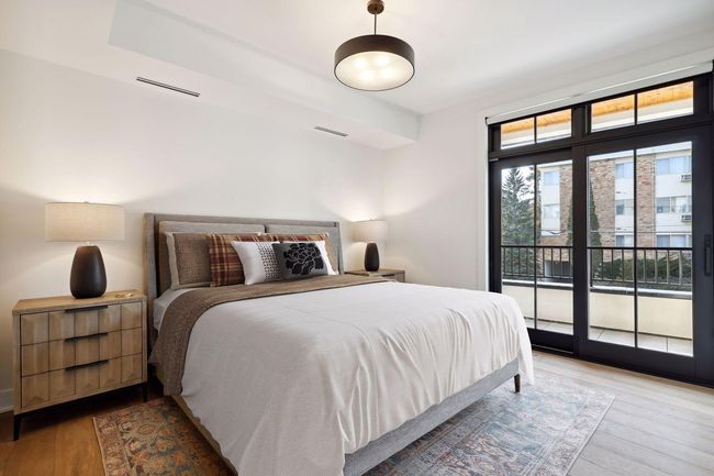 Second bedroom with access to the balcony | Image 23
