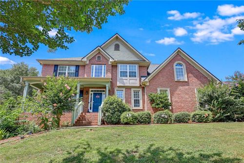 32 Saint Ives Cir, Winder, GA, 30680-7404 | Card Image