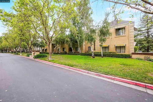 c-2020 Canyon Woods Dr, San Ramon, CA, 94582-4217 | Card Image