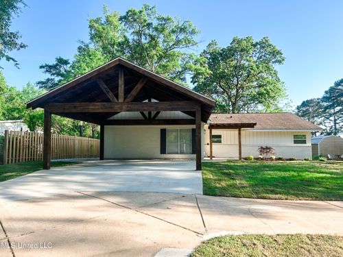 1611 Florence Byram Rd, Florence, MS, 39073-9272 | Card Image