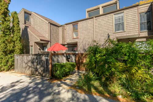 9222 N 70th St, Milwaukee, WI, 53223 | Card Image
