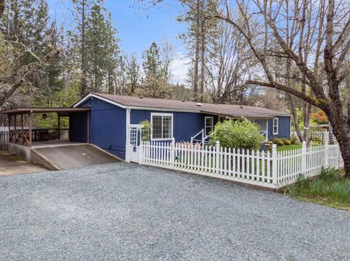 315 Queens Branch Rd, Rogue River, OR, 97537-6644 | Card Image