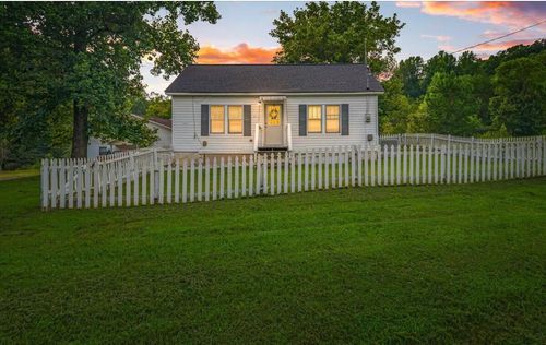2404 Old Highway 68, Sweetwater, TN, 37874-6550 | Card Image