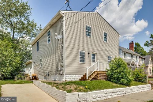 158 State St, PENNS GROVE, NJ, 08069-1930 | Card Image