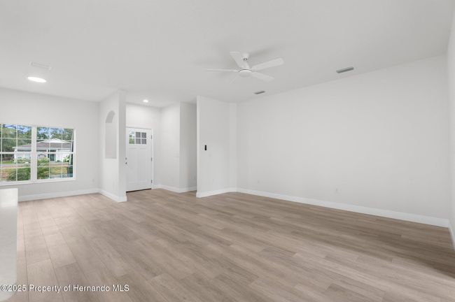 12331 Fulmar Rd, House other with 3 bedrooms, 2 bathrooms and null parking in WEEKI WACHEE FL | Image 7