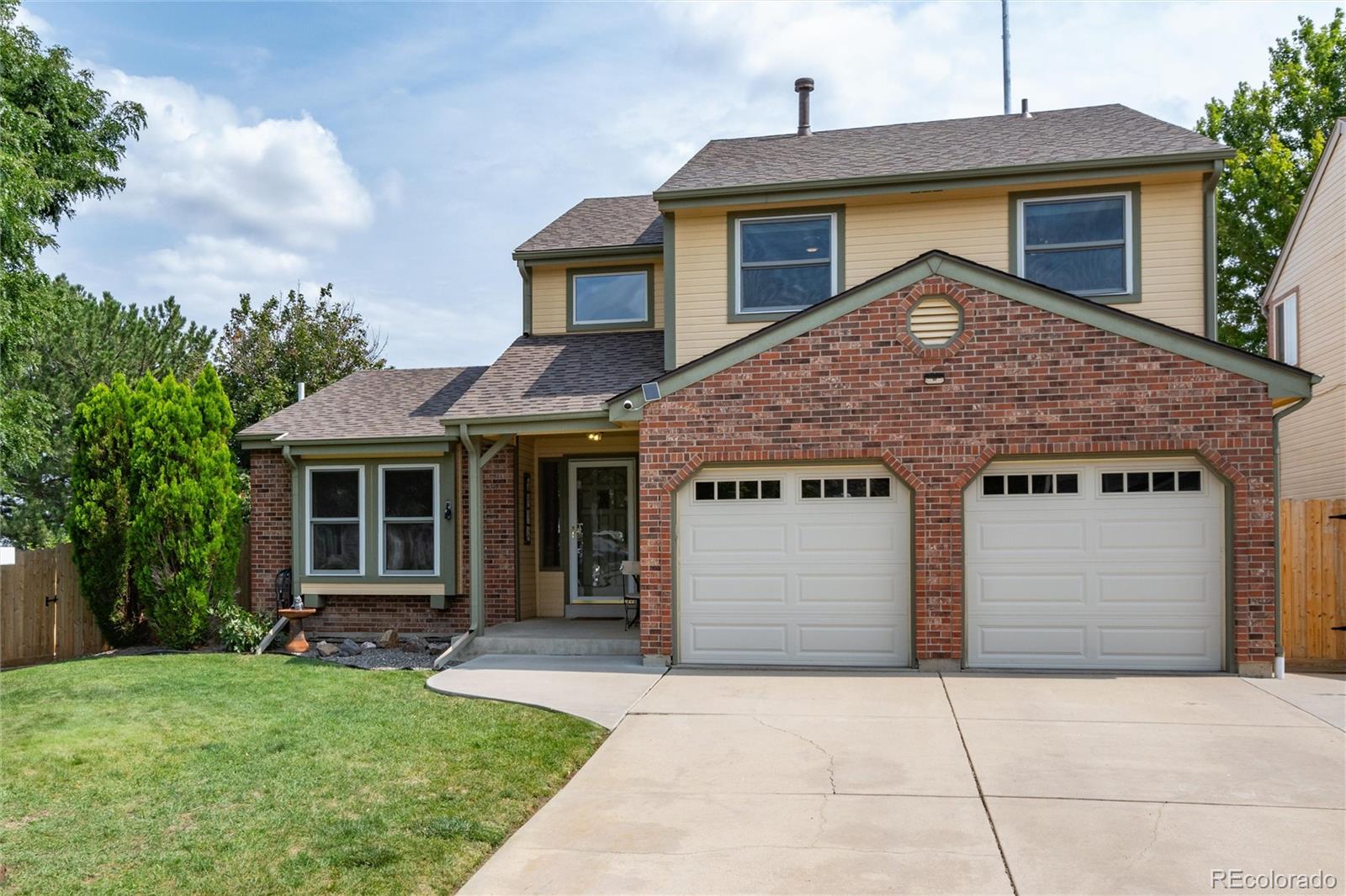 Eagles Nest Cir, Littleton, CO 80127