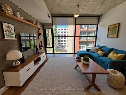 404-25 Oxley St, Toronto, ON, M5V2J5 | Card Image