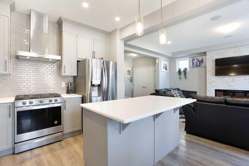 158 Osborne Common Sw, Airdrie, AB, T4B5G7 | Card Image