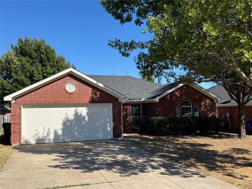 1604 Ocean Dr, Mansfield, TX, 76063-5917 | Card Image