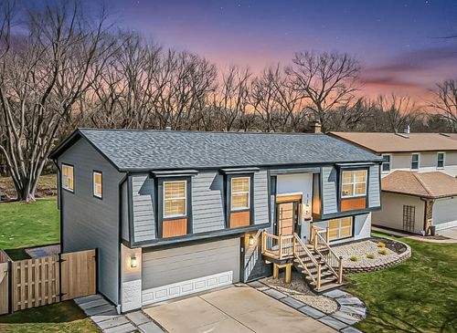 1135 N King Charles Ct, Palatine, IL, 60067-2781 | Card Image