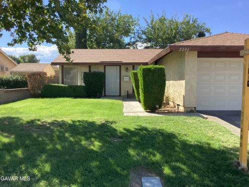 2206 W Avenue K14, Lancaster, CA, 93536-4611 | Card Image