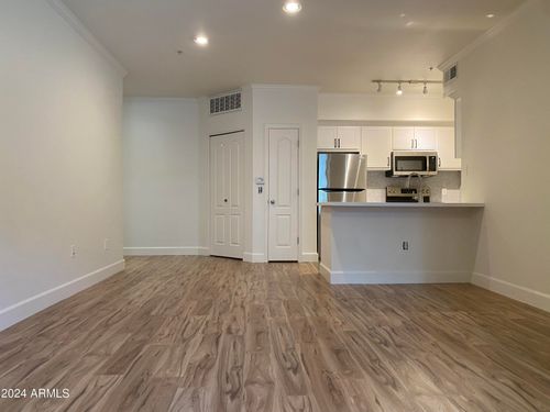 215-1701 E Colter St, Phoenix, AZ, 85016-3363 | Card Image