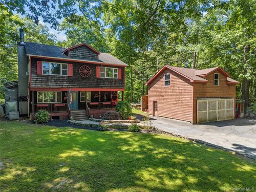 176 Tibet Dr, Carmel, NY, 10512-3981 | Card Image