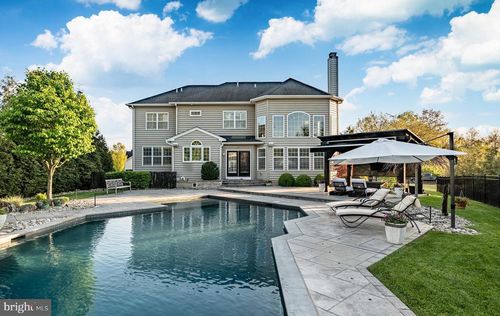 115 Chestnut Ln, Sellersville, PA, 18960-3803 | Card Image