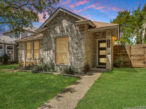 5935 Heather Vw, San Antonio, TX, 78249-3106 | Card Image