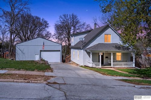 6772 Bedford Ave, Omaha, NE, 68104-3119 | Card Image