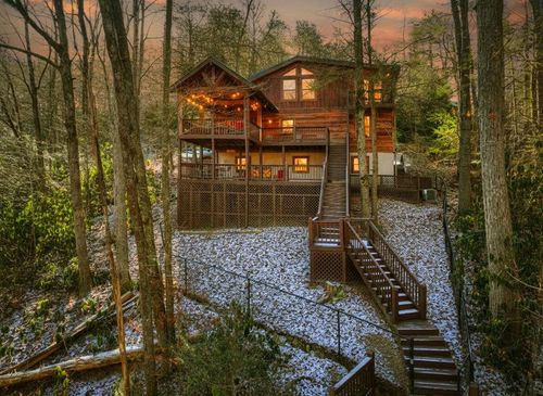 134 Hemlock Cir, Blue Ridge, GA, 30513-4378 | Card Image