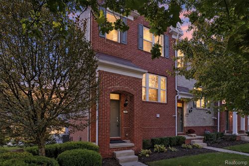27965 Middleton Drive, Novi, MI, 48377 | Card Image