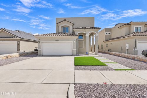 13420 Highworth Dr, Horizon City, TX, 79928-7561 | Card Image