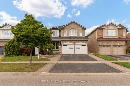 14 Robert Attersley Dr E, Whitby, ON, L1R3E3 | Card Image