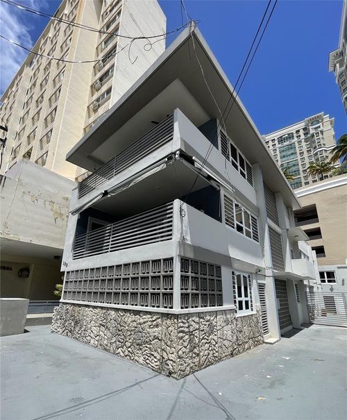 11-108 Del Parque 108 Del Parque Apt #1, San Juan, PR, 00911 | Card Image